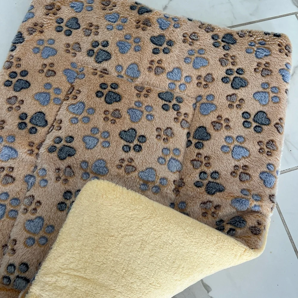 Luxury Soft Fleece & Flannel Cat/Dog Bed